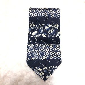 Tommy Hilfiger tie